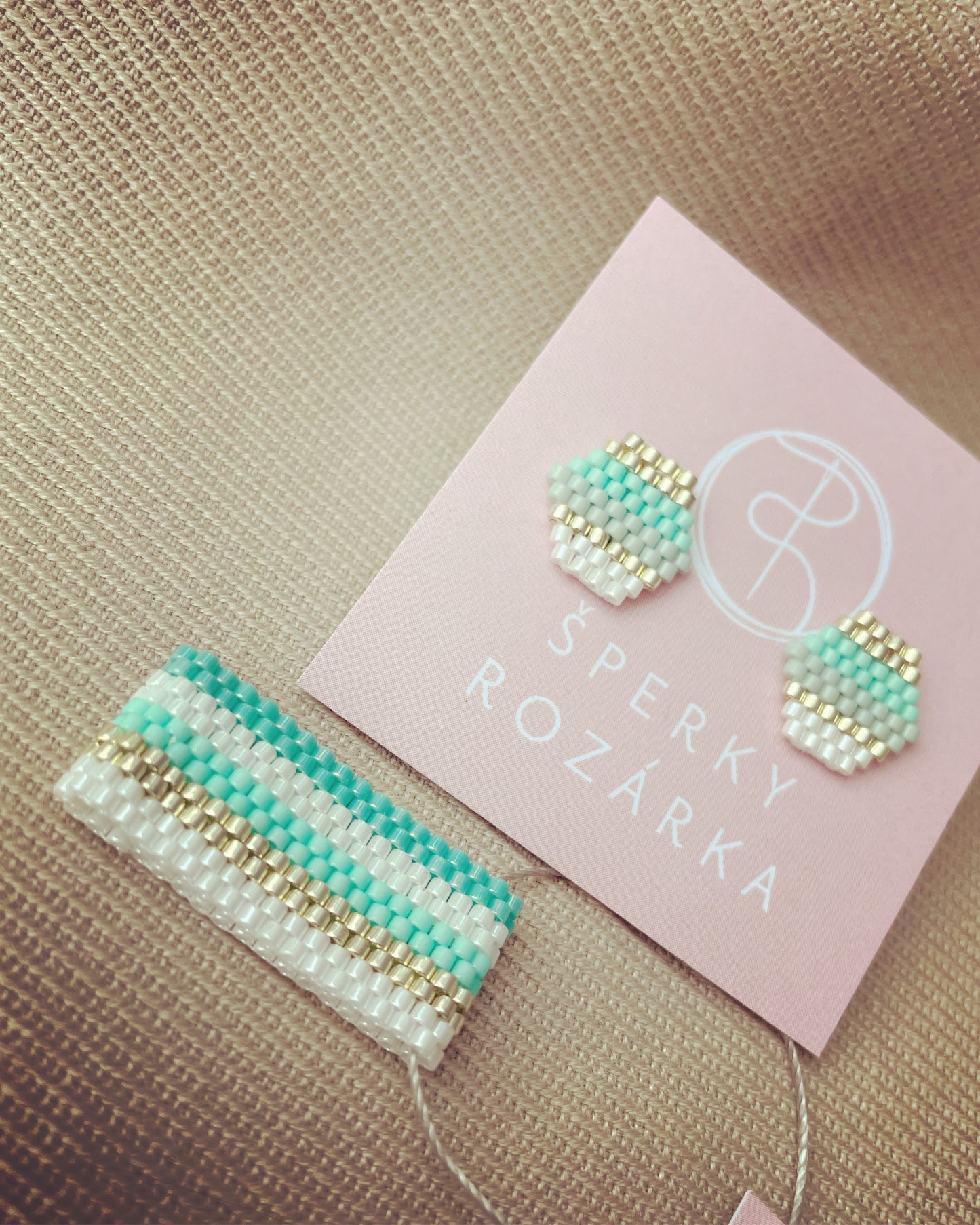 Korálkový prsten Mechové jezírko